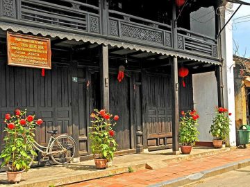 Hoi An City Tour - Boat Ride - Drop Flower Lantern (More Options: Street Foods/ Ao Dai)